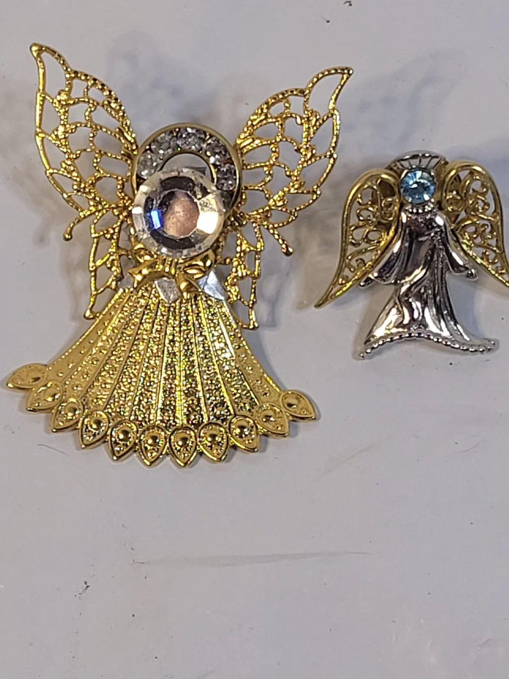 Lot Of 5 Vintage Brooches Bow Angel (C11)